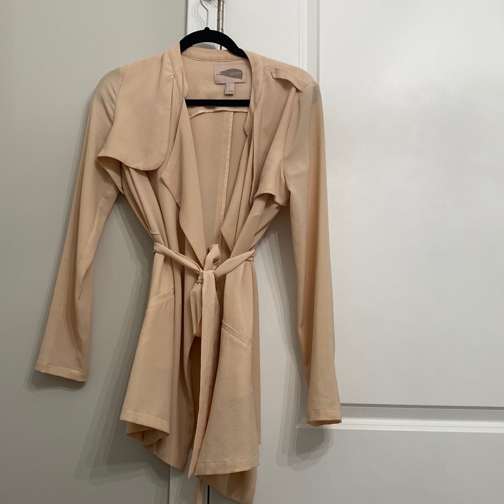 Forever 21 cream (peachy) duster size small